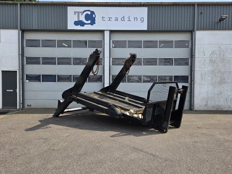 Diversen 14 ton Portaal systeem. haakarm en kabel systeem - Caminhão com sistema de cabo: foto 2 Diversen 14 ton Portaal systeem. haakarm en kabel systeem - Caminhão com sistema de cabo: foto 2