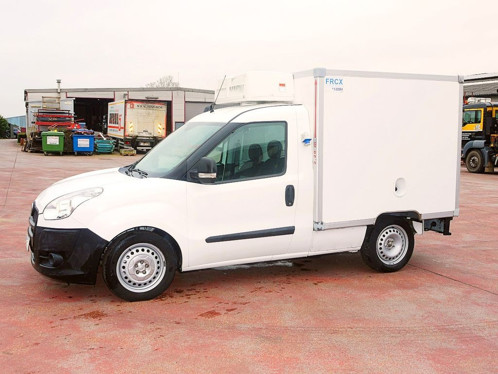 Fiat 1.3 DOBLO KUHLKOFFER RELEC FROD TR22 -20C - Carrinha frigorífica: foto 4 Fiat 1.3 DOBLO KUHLKOFFER RELEC FROD TR22 -20C - Carrinha frigorífica: foto 4