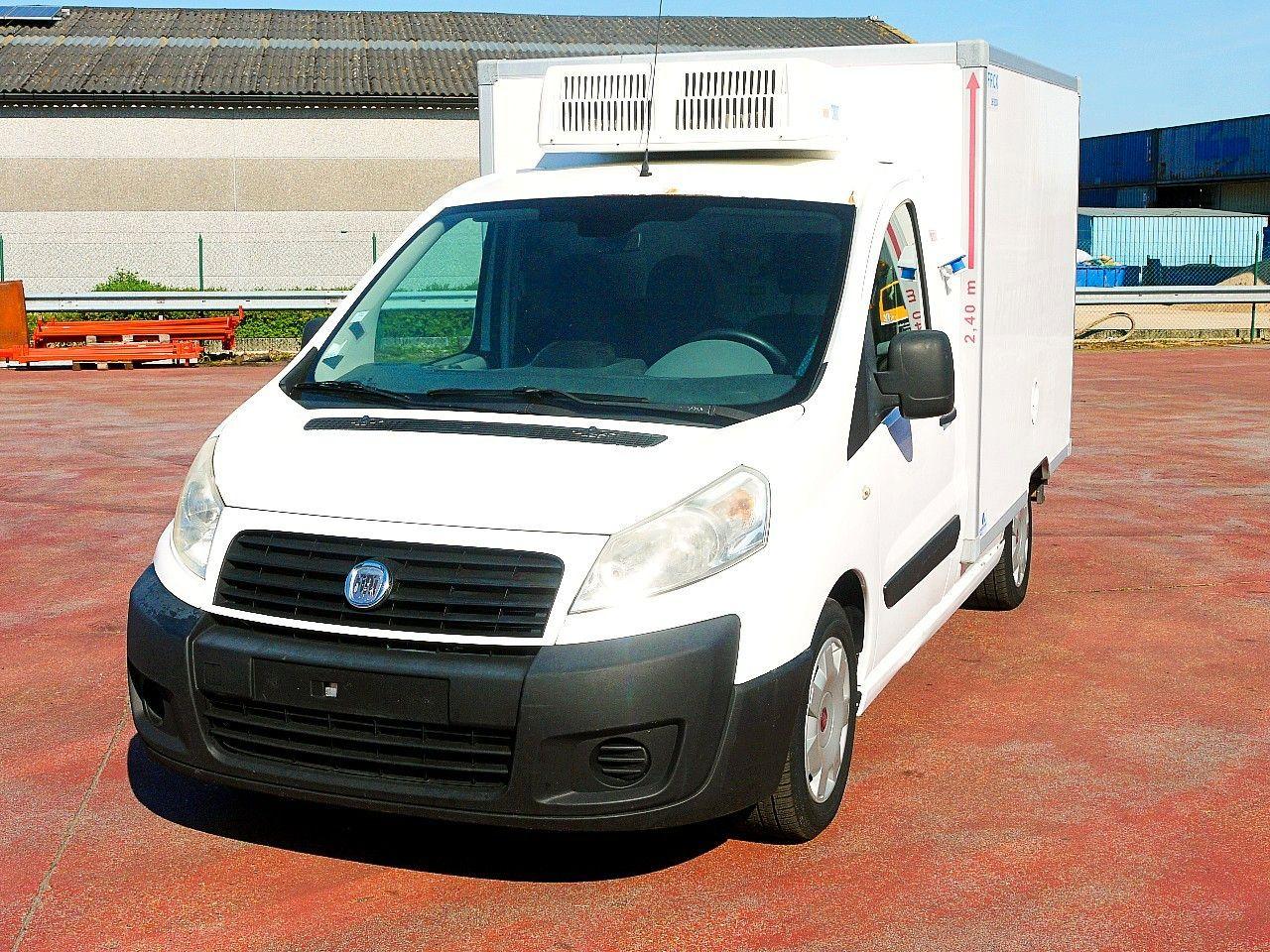 Fiat SCUDO 2.0 KUHKOFFER RELEC FROID TR 22 -20C - Carrinha frigorífica: foto 4 Fiat SCUDO 2.0 KUHKOFFER RELEC FROID TR 22 -20C - Carrinha frigorífica: foto 4