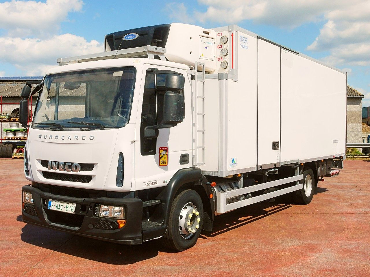 Iveco 140E19 EUROCARGO KUHLKOFFER CARRIER SUPRA 1250MT - Caminhão frigorífico: foto 3 Iveco 140E19 EUROCARGO KUHLKOFFER CARRIER SUPRA 1250MT - Caminhão frigorífico: foto 3