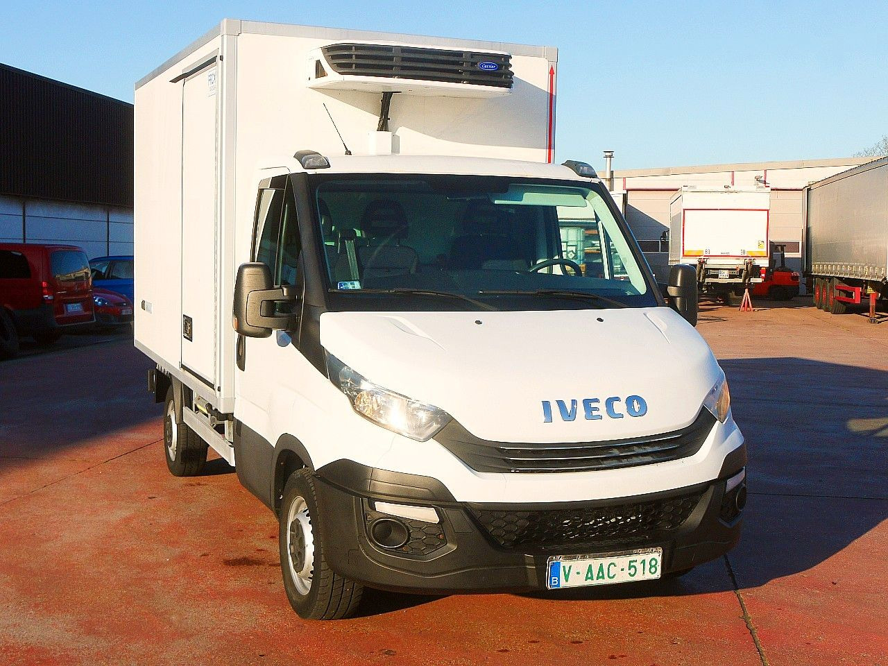 Iveco 35S14 DAILY KUHLKOFFER CARRIER XARIOS 350 -29C - Carrinha frigorífica: foto 1 Iveco 35S14 DAILY KUHLKOFFER CARRIER XARIOS 350 -29C - Carrinha frigorífica: foto 1