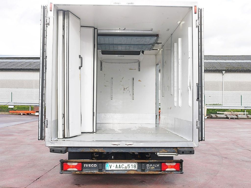 Carrinha frigorífica Iveco 60C15 65 70 DAILY KUHLKOFFER THERMOKING V500 A/C Iveco 60C15 65 70 DAILY KUHLKOFFER THERMOKING V500 A/C: foto 9