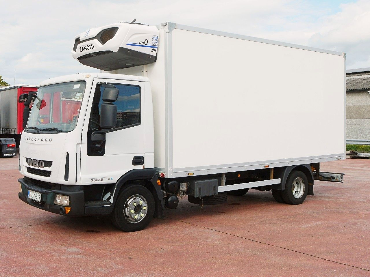 Iveco 75E16 EUROCARGO KUHOKOFFER ZANOTTI -30C Iveco 75E16 EUROCARGO KUHOKOFFER ZANOTTI -30C - Caminhão frigorífico: foto 3 Iveco 75E16 EUROCARGO KUHOKOFFER ZANOTTI -30C Iveco 75E16 EUROCARGO KUHOKOFFER ZANOTTI -30C - Caminhão frigorífico: foto 3