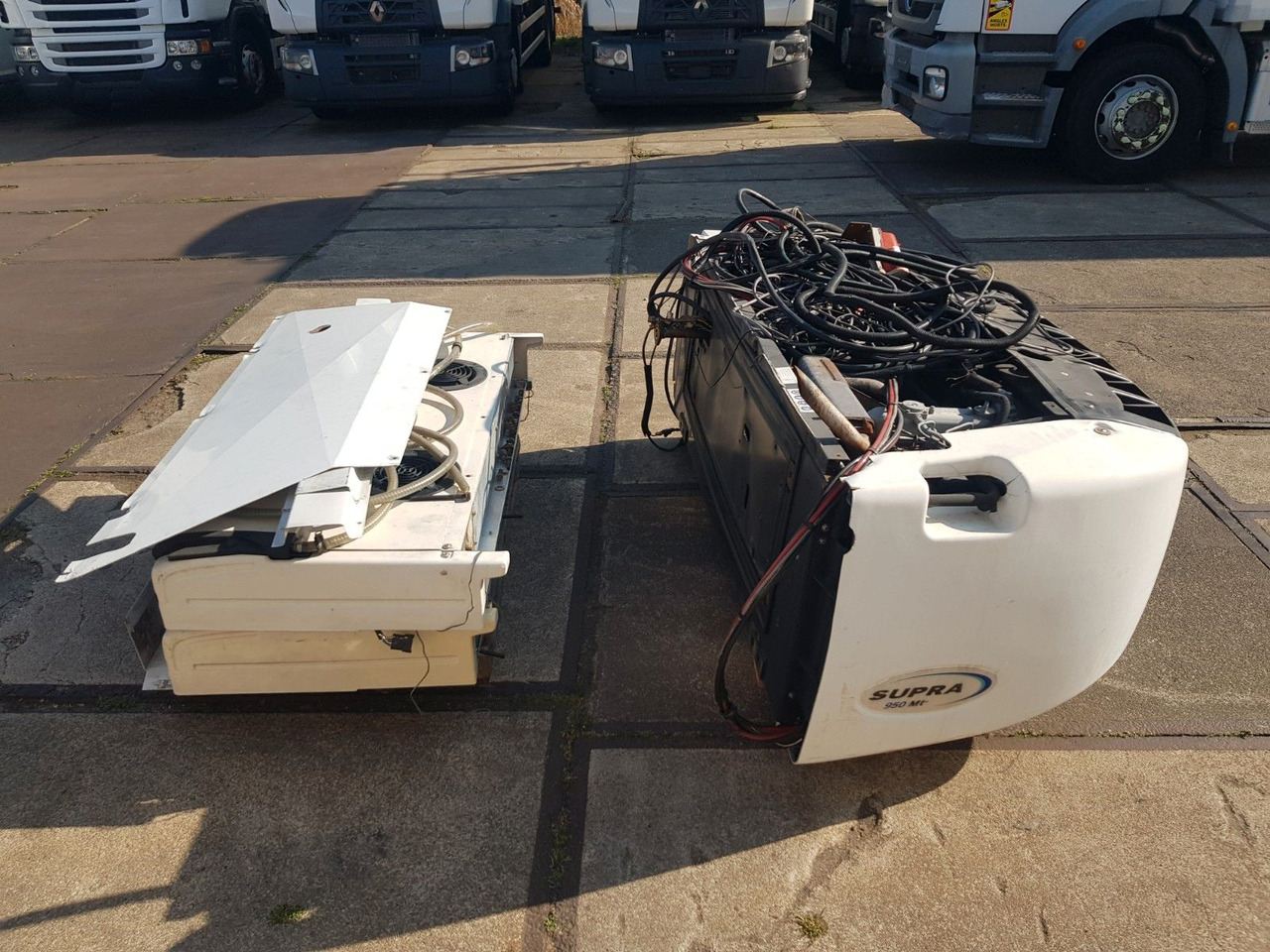 Mercedes-Benz 1829 AXOR NUR CARRIER SUPRA 950 MULTI TEMP. - Caminhão frigorífico: foto 4 Mercedes-Benz 1829 AXOR NUR CARRIER SUPRA 950 MULTI TEMP. - Caminhão frigorífico: foto 4