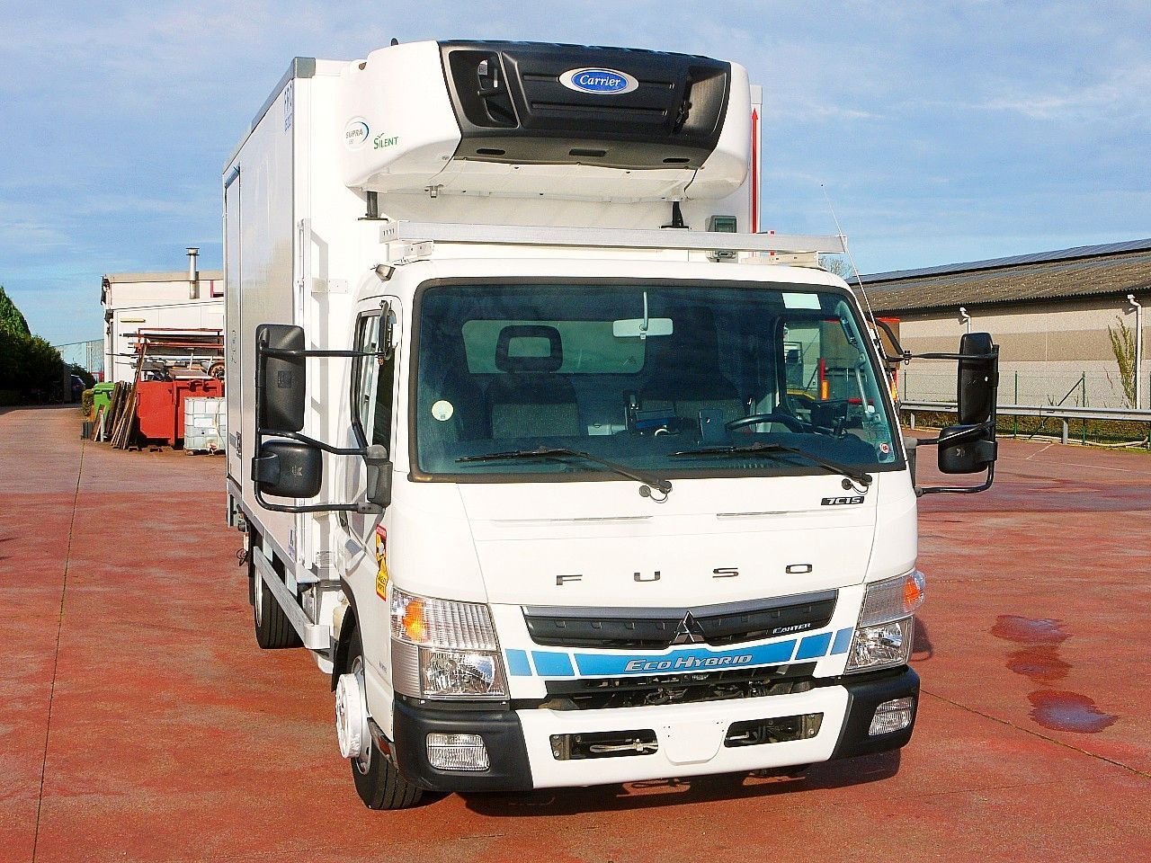 Mitsubishi FUSO HYBRIDE KUHLKOFFER CARRIER SUPRA 550 78tkm - Carrinha frigorífica: foto 1 Mitsubishi FUSO HYBRIDE KUHLKOFFER CARRIER SUPRA 550 78tkm - Carrinha frigorífica: foto 1