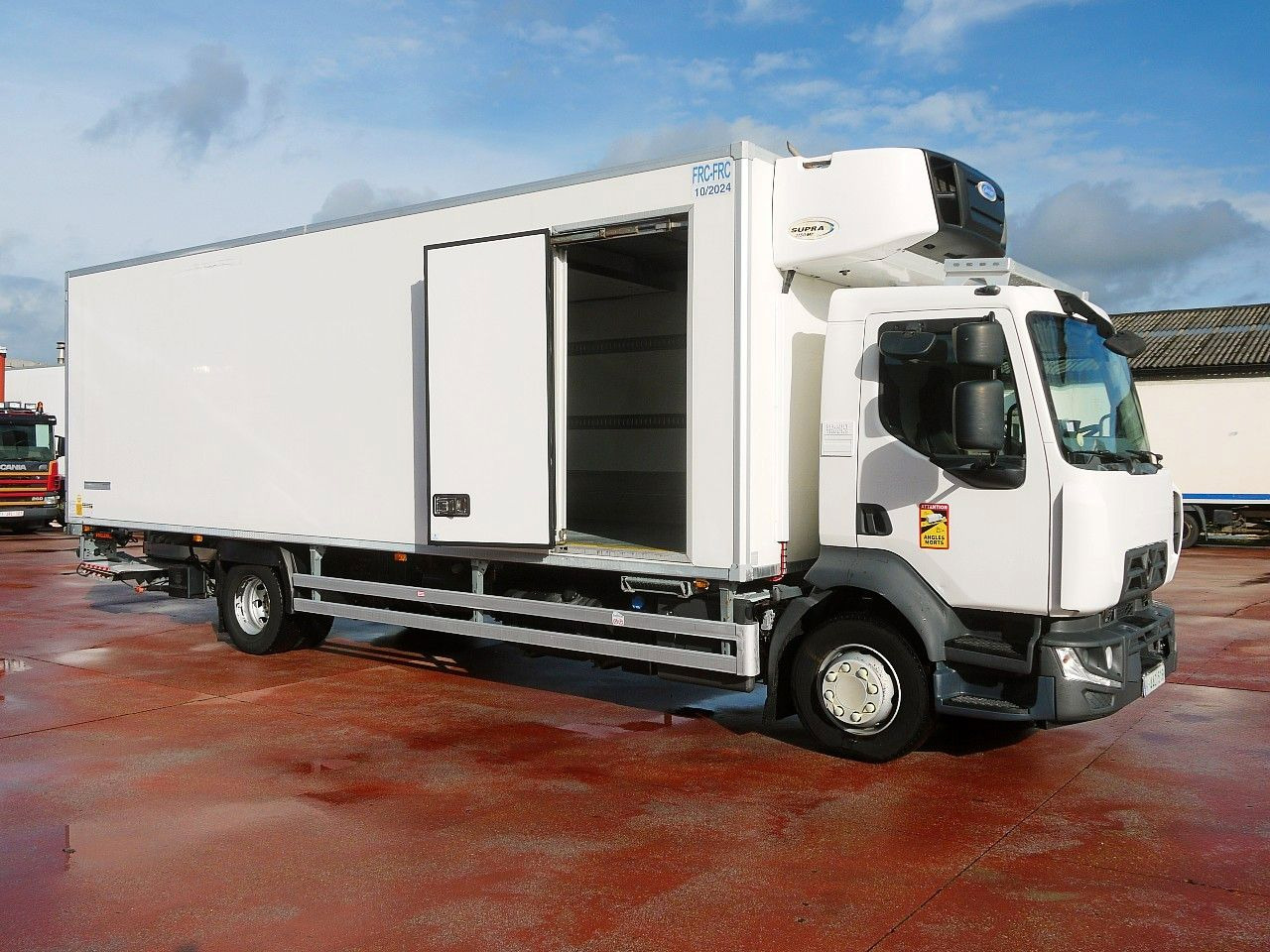 Renault D 16.250 KUHLKOFFER CARRIER SUPRA 1150MT A/C - Caminhão frigorífico: foto 3 Renault D 16.250 KUHLKOFFER CARRIER SUPRA 1150MT A/C - Caminhão frigorífico: foto 3