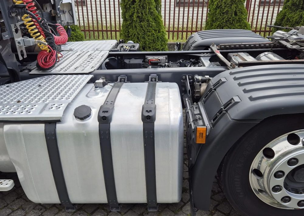 Tractor Scania R410: foto 11