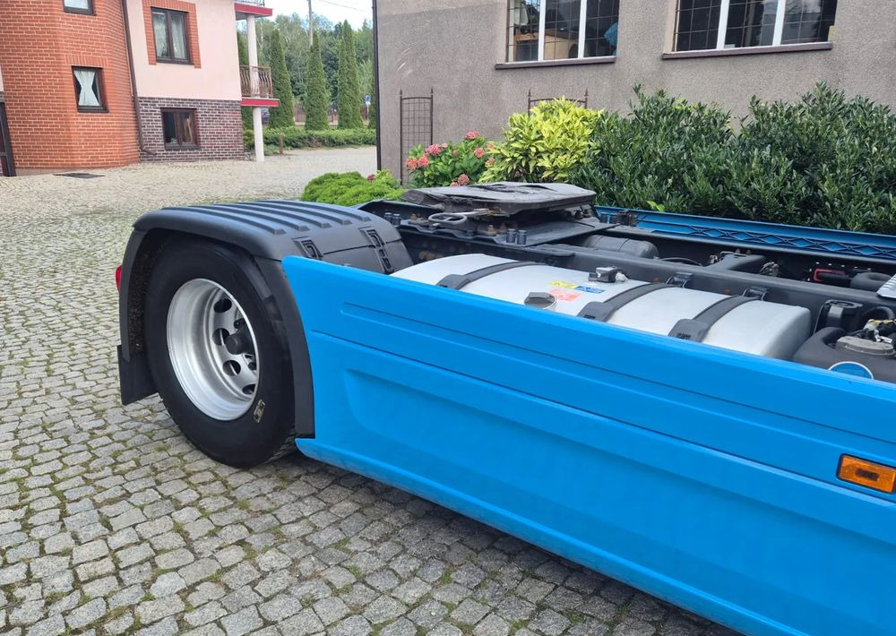 Tractor Scania R410: foto 12