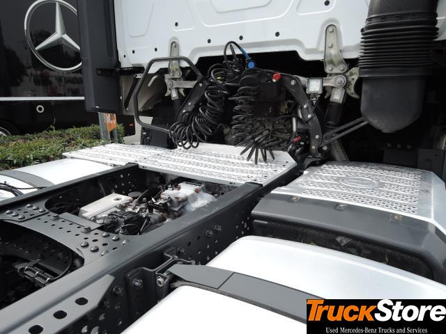 Mercedes-Benz Actros 1851 LS - Tractor: foto 2 Mercedes-Benz Actros 1851 LS - Tractor: foto 2