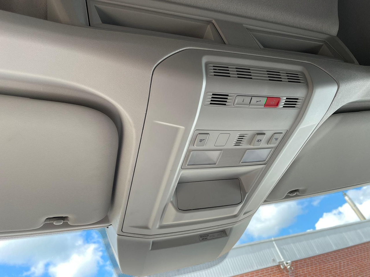 Automóvel MAN TGE 3.160 L3H3 MIXTO LED AHK NAVI GRA RWD SITZH: foto 18 Automóvel MAN TGE 3.160 L3H3 MIXTO LED AHK NAVI GRA RWD SITZH: foto 18