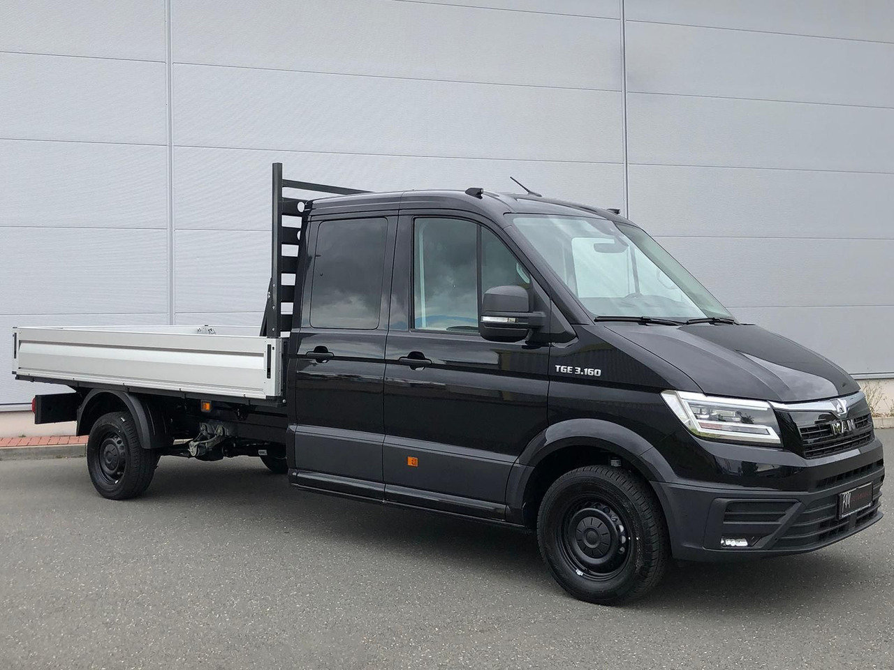 MAN TGE 3.160 Pritsche DOKA LR HECK AHK 3.5t ACC NAV - Automóvel: foto 2 MAN TGE 3.160 Pritsche DOKA LR HECK AHK 3.5t ACC NAV - Automóvel: foto 2