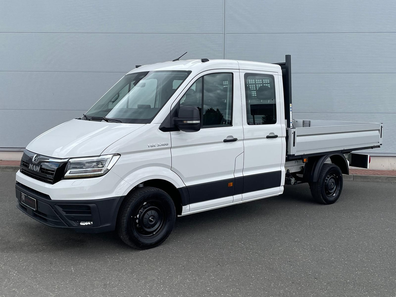 MAN TGE 3.160 Pritsche DOKA MR HECK AHK 3.5t ACC NAV - Automóvel: foto 1 MAN TGE 3.160 Pritsche DOKA MR HECK AHK 3.5t ACC NAV - Automóvel: foto 1