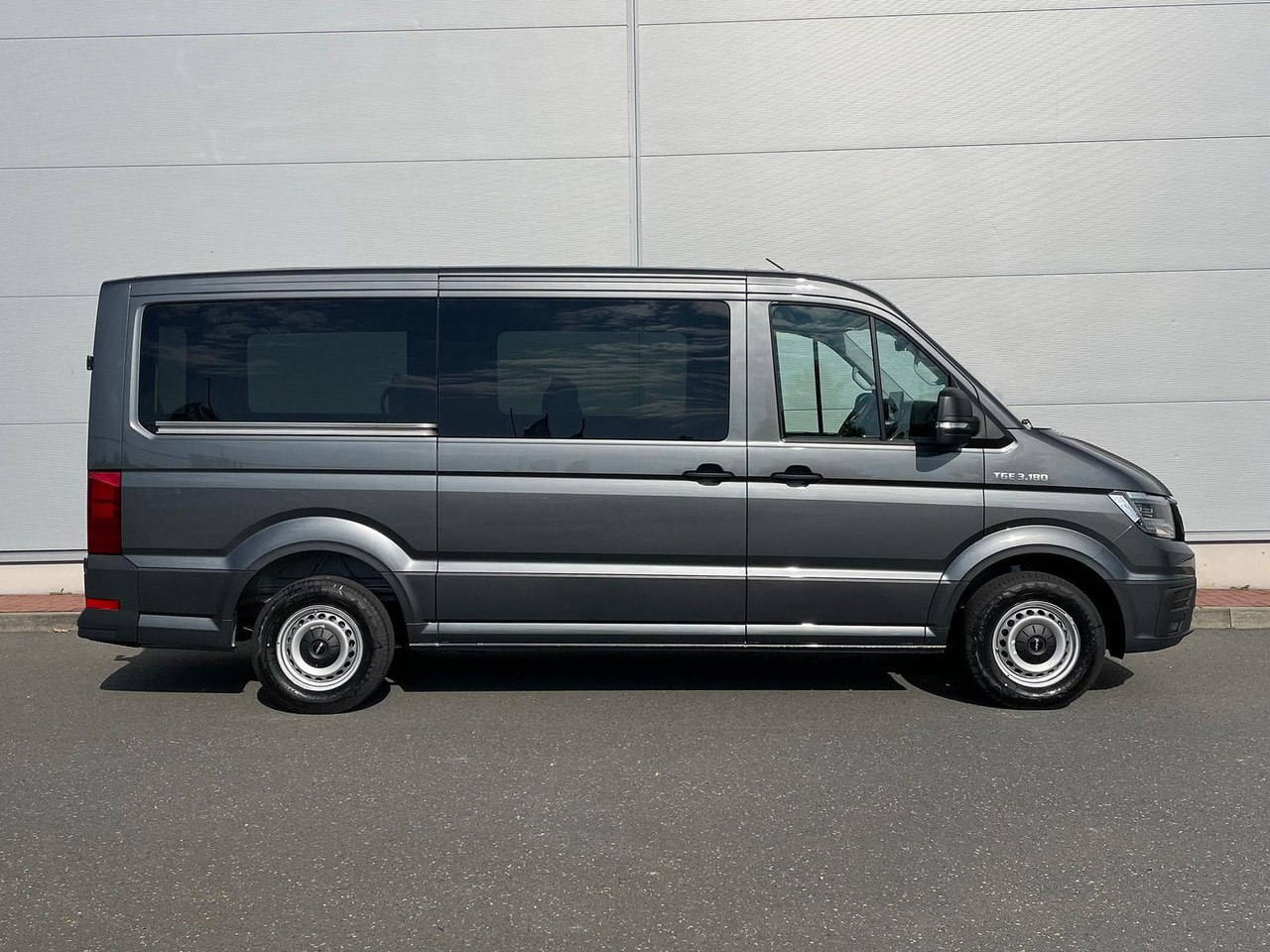 MAN TGE 3.180 Kombi L3H2 LED ACC NAVI SITZHZ - Furgão de passageiros: foto 5 MAN TGE 3.180 Kombi L3H2 LED ACC NAVI SITZHZ - Furgão de passageiros: foto 5
