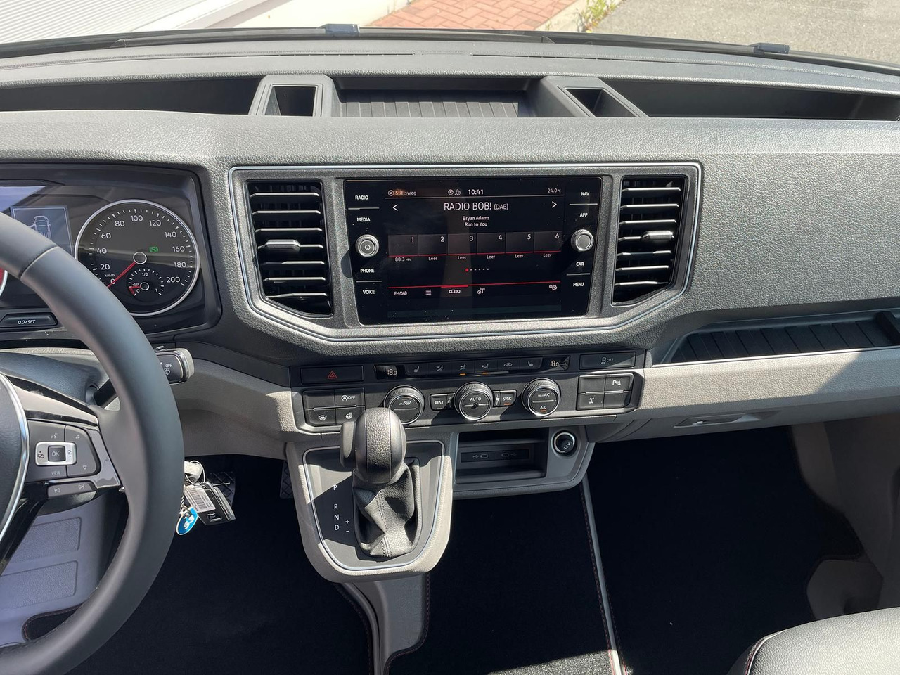 Automóvel MAN TGE 3.180 L3H2 MIXTO 4x4 INDIVIDUAL S ACC: foto 16