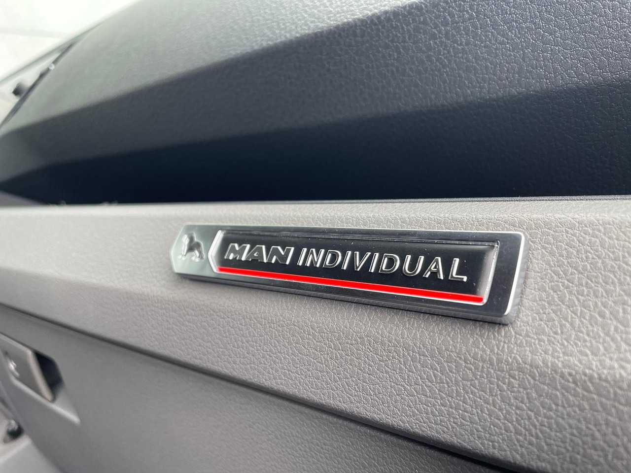 Furgão MAN TGE 3.180 L3H3 Individual Lion S ACC STANDHZ LED: foto 32 Furgão MAN TGE 3.180 L3H3 Individual Lion S ACC STANDHZ LED: foto 32
