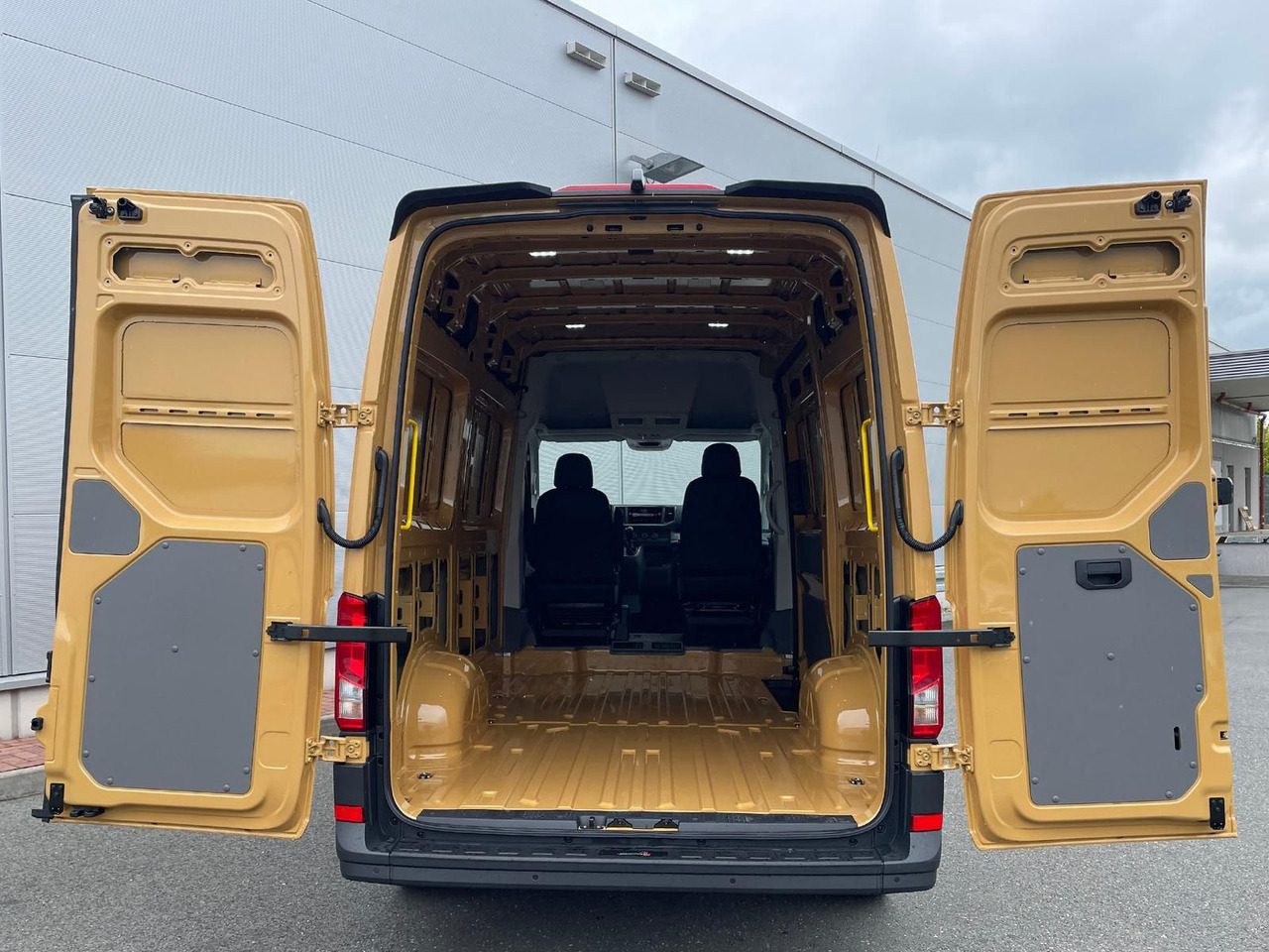 Furgão MAN TGE 3.180 L3H3 Individual Lion S ACC STANDHZ LED: foto 11 Furgão MAN TGE 3.180 L3H3 Individual Lion S ACC STANDHZ LED: foto 11