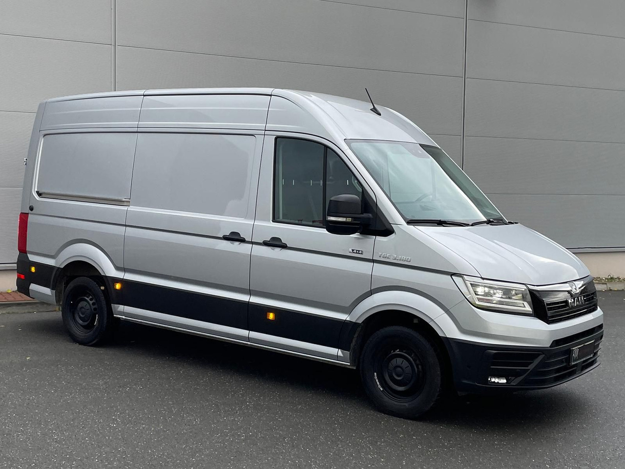 MAN TGE 3.180 L3H3 Kasten 4x4 DIFF NAV ACC STANDH - Furgão: foto 2 MAN TGE 3.180 L3H3 Kasten 4x4 DIFF NAV ACC STANDH - Furgão: foto 2