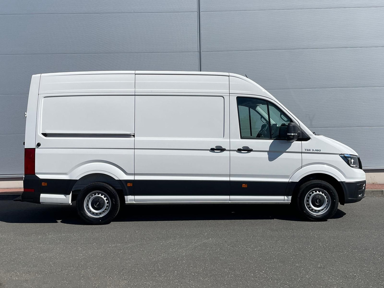 MAN TGE 3.180 L3H3 Kasten KAMERA NAVI DAB SITZH TEMP - Automóvel: foto 5 MAN TGE 3.180 L3H3 Kasten KAMERA NAVI DAB SITZH TEMP - Automóvel: foto 5