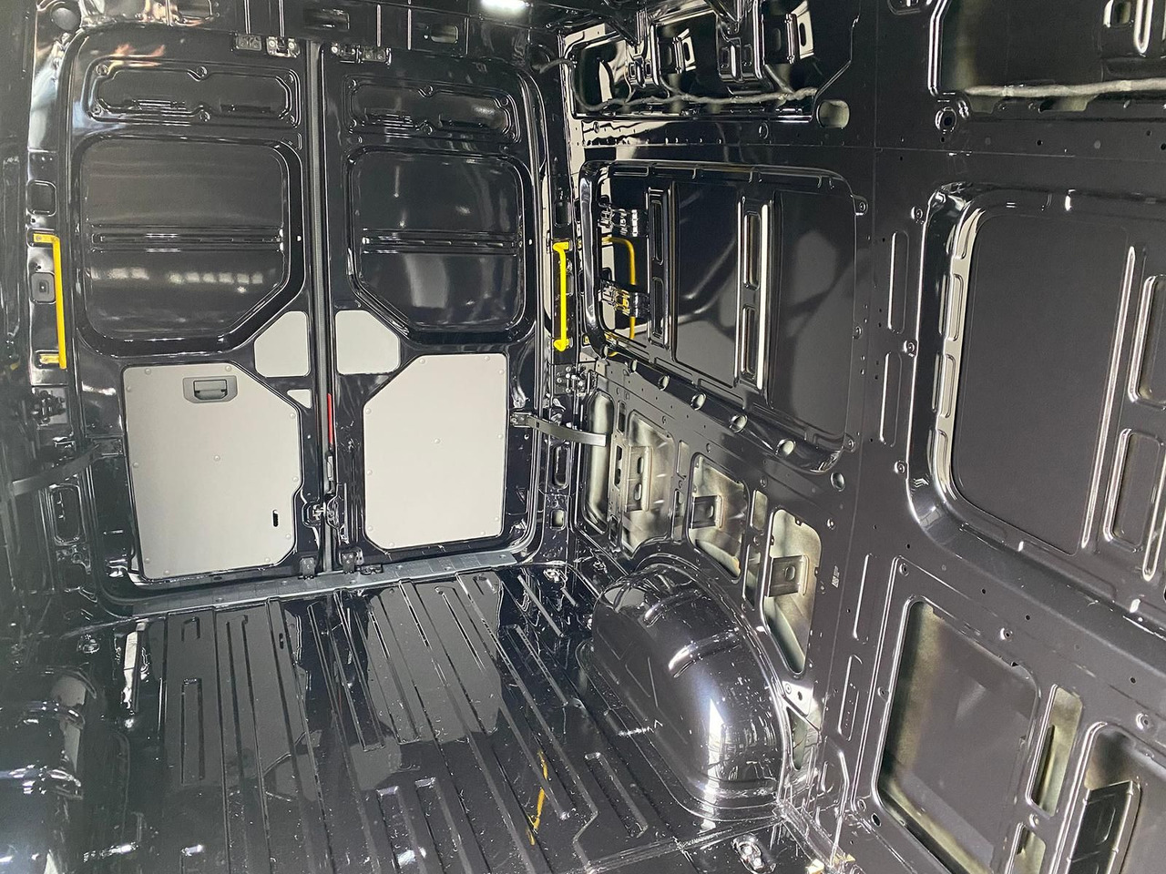 Furgão MAN TGE 3.180 L3H3 Kasten STANDHZ ACC LED SITZHZ: foto 10