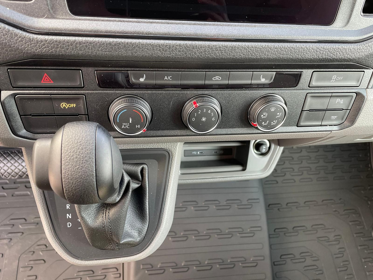 Carrinha cabine dupla nuevo MAN TGE 3.180 L3H3 MIXTO 4x4 LED TEMPOMAT SITZHZ NAV: foto 29
