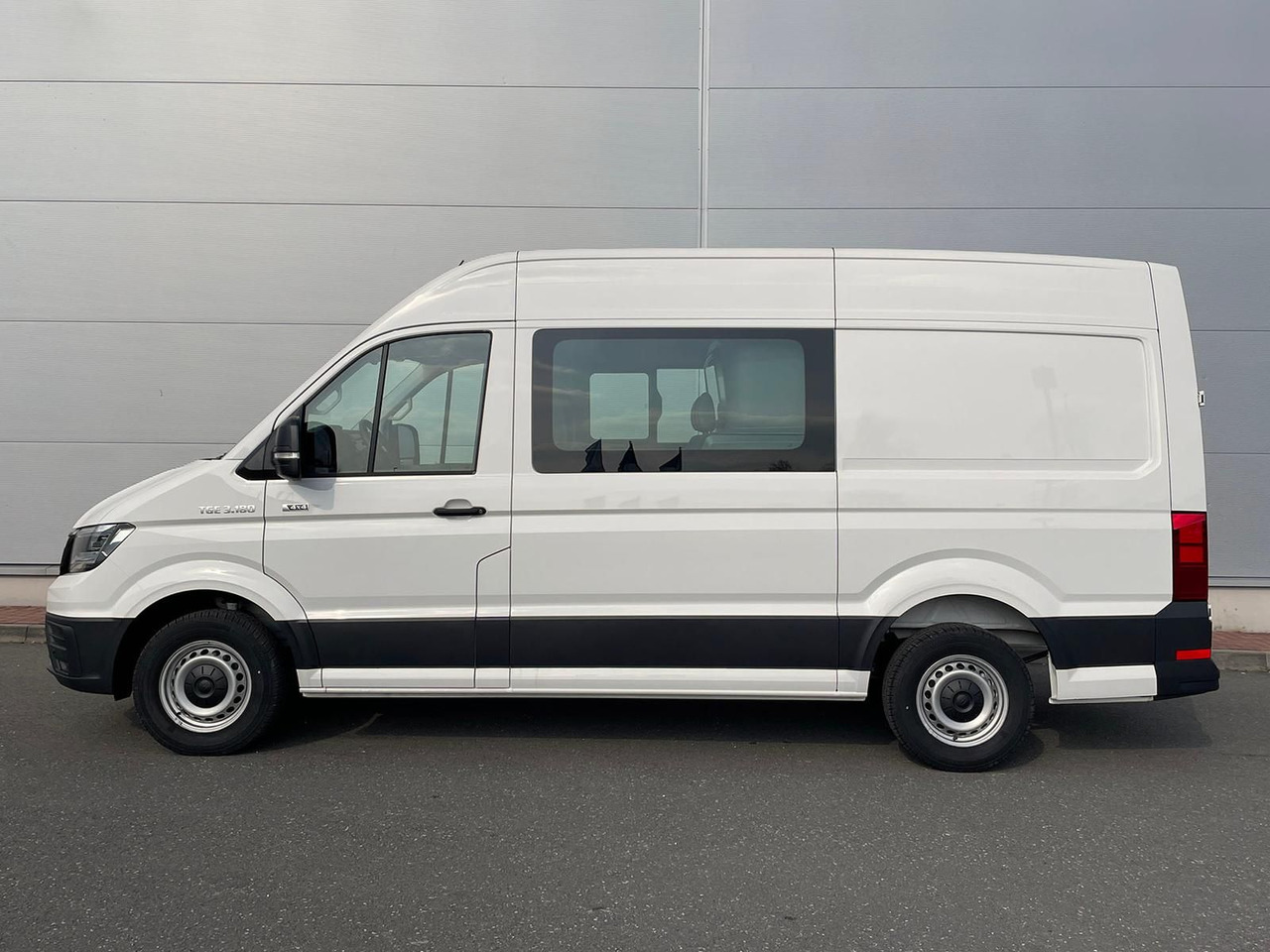 Carrinha cabine dupla nuevo MAN TGE 3.180 L3H3 MIXTO 4x4 LED TEMPOMAT SITZHZ NAV: foto 6