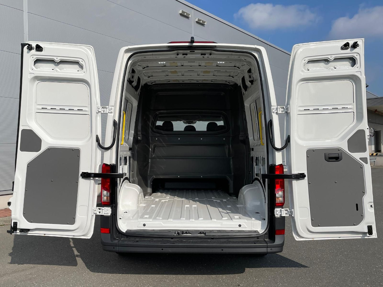 Carrinha cabine dupla nuevo MAN TGE 3.180 L3H3 MIXTO 4x4 LED TEMPOMAT SITZHZ NAV: foto 14