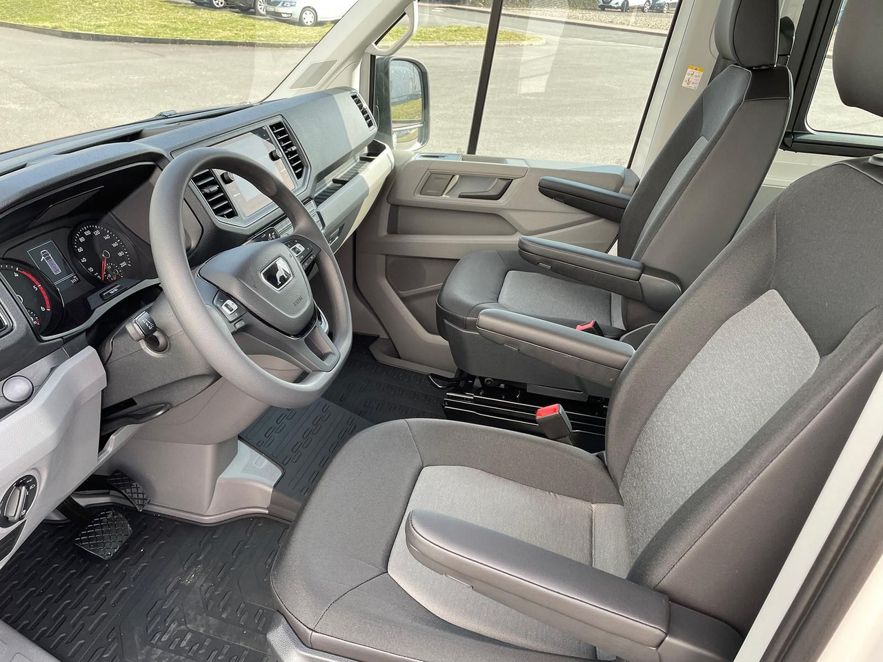 Carrinha cabine dupla nuevo MAN TGE 3.180 L3H3 MIXTO 4x4 LED TEMPOMAT SITZHZ NAV: foto 16