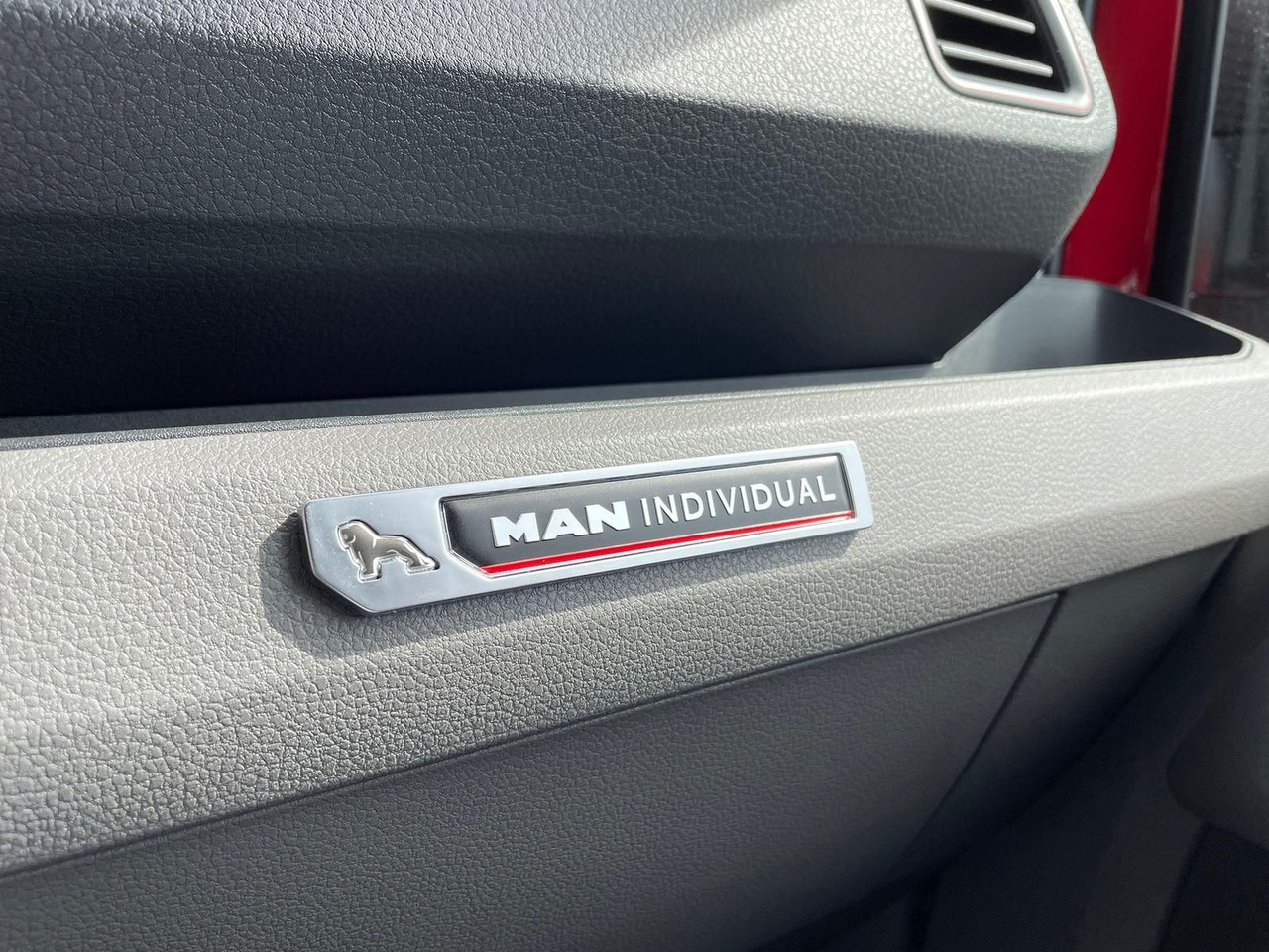 Furgão, Carrinha cabine dupla MAN TGE 3.180 L3H3 MIXTO Individual S ACC STANDH LED: foto 27