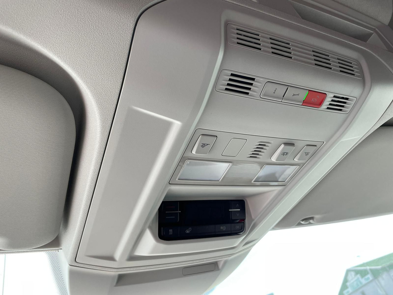 Furgão, Carrinha cabine dupla MAN TGE 3.180 L3H3 MIXTO Individual S ACC STANDH LED: foto 26