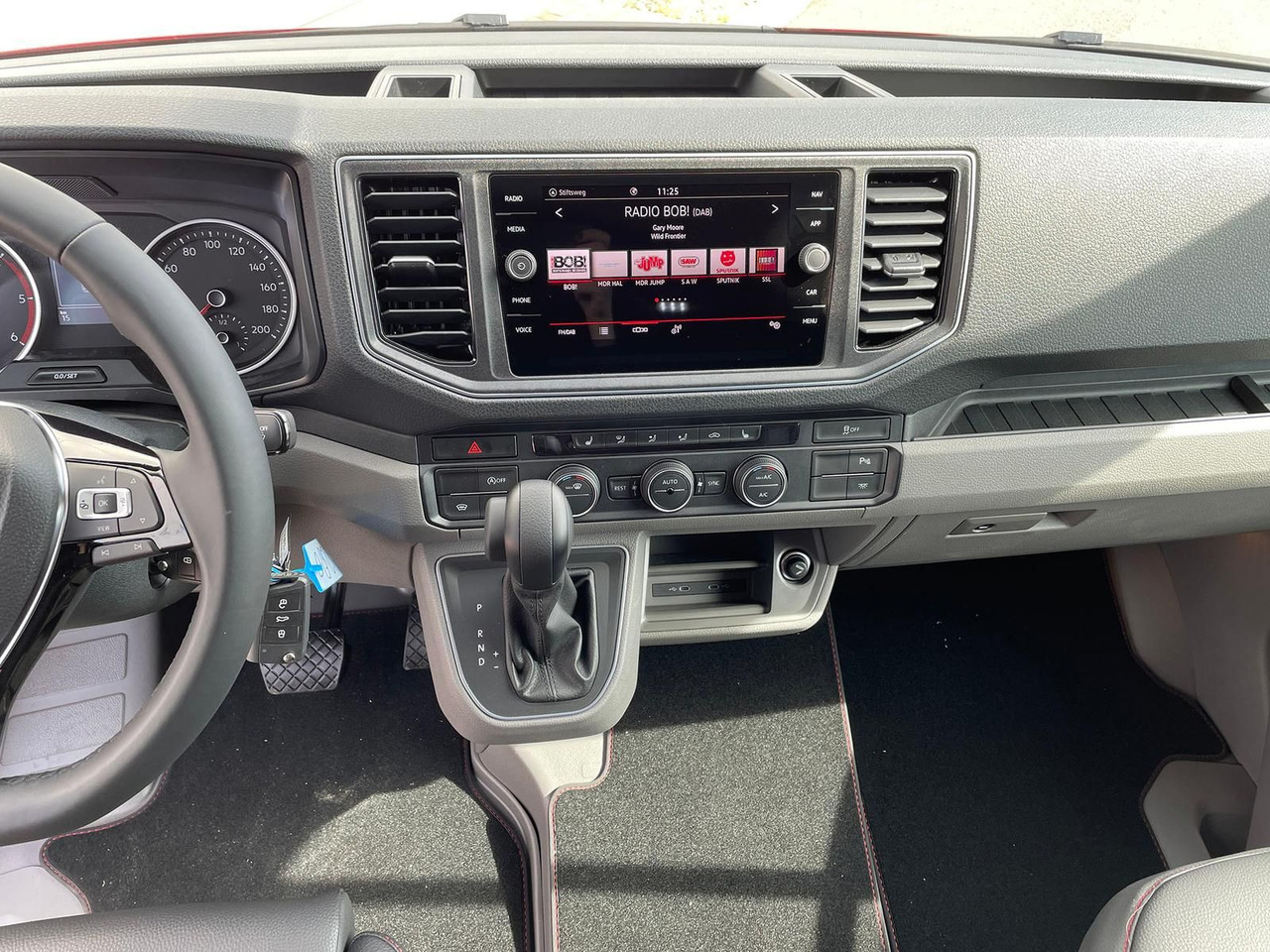 Furgão, Carrinha cabine dupla MAN TGE 3.180 L3H3 MIXTO Individual S ACC STANDH LED: foto 17