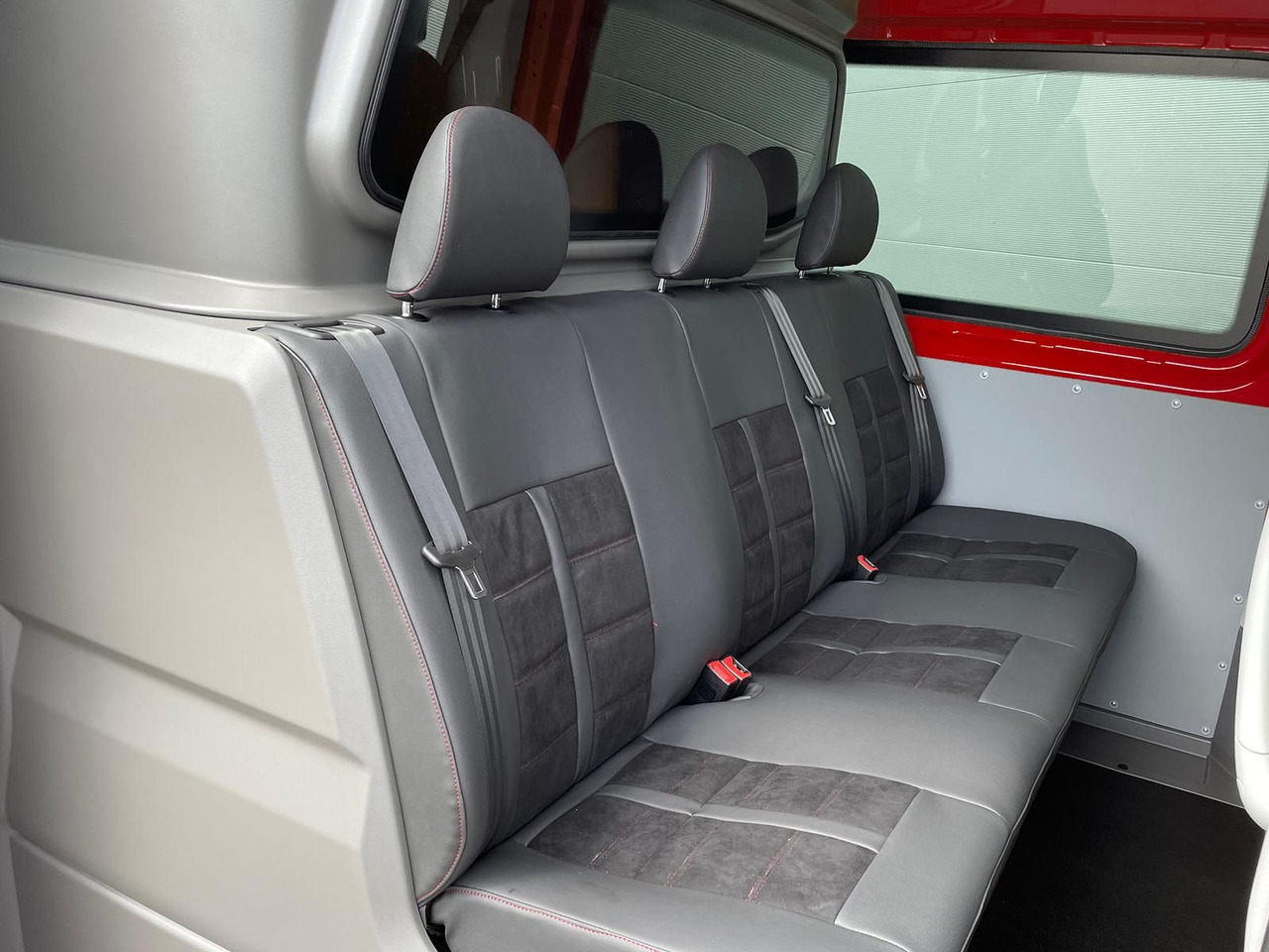 Furgão, Carrinha cabine dupla MAN TGE 3.180 L3H3 MIXTO Individual S ACC STANDH LED: foto 10