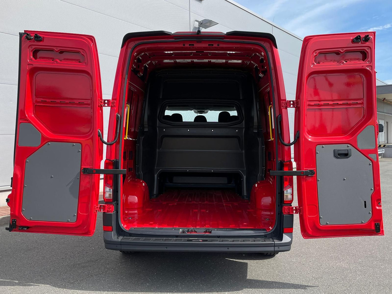 Furgão, Carrinha cabine dupla MAN TGE 3.180 L3H3 MIXTO Individual S ACC STANDH LED: foto 9