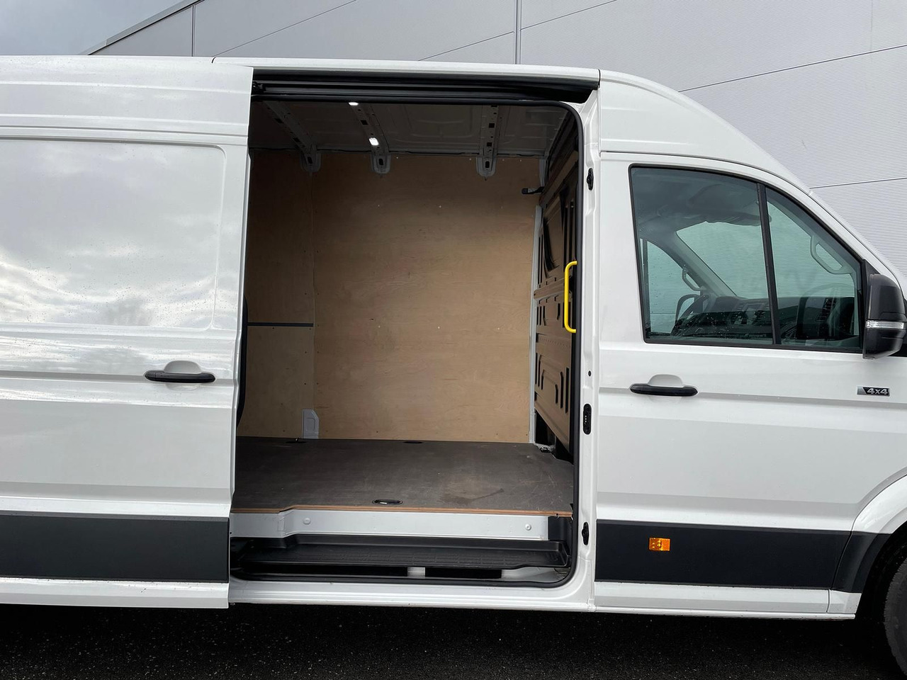 Automóvel MAN TGE 3.180 L4H3 Kasten 4x4 LED TEMPOMAT DIFF AHK: foto 9