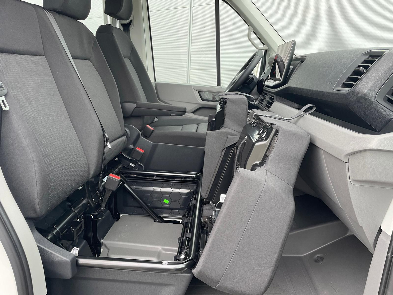 Automóvel MAN TGE 3.180 L4H3 MIXTO 4x4 Autom STANDH LED KAMERA: foto 29 Automóvel MAN TGE 3.180 L4H3 MIXTO 4x4 Autom STANDH LED KAMERA: foto 29