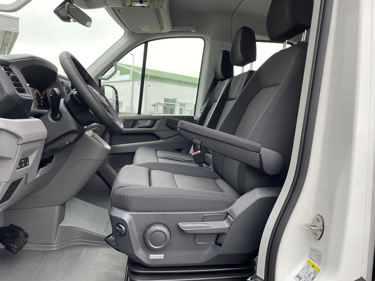 Furgão caixa aberta, Carrinha cabine dupla MAN TGE 3.180 Pritsche DOKA MR STANDHZ AHK TEMP: foto 10 Furgão caixa aberta, Carrinha cabine dupla MAN TGE 3.180 Pritsche DOKA MR STANDHZ AHK TEMP: foto 10