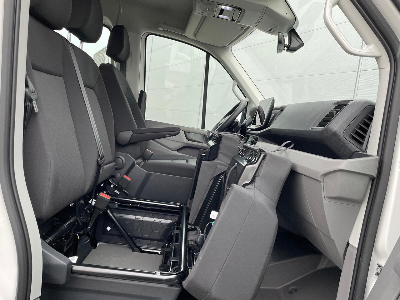 Furgão caixa aberta, Carrinha cabine dupla MAN TGE 3.180 Pritsche DOKA MR STANDHZ AHK TEMP: foto 25 Furgão caixa aberta, Carrinha cabine dupla MAN TGE 3.180 Pritsche DOKA MR STANDHZ AHK TEMP: foto 25