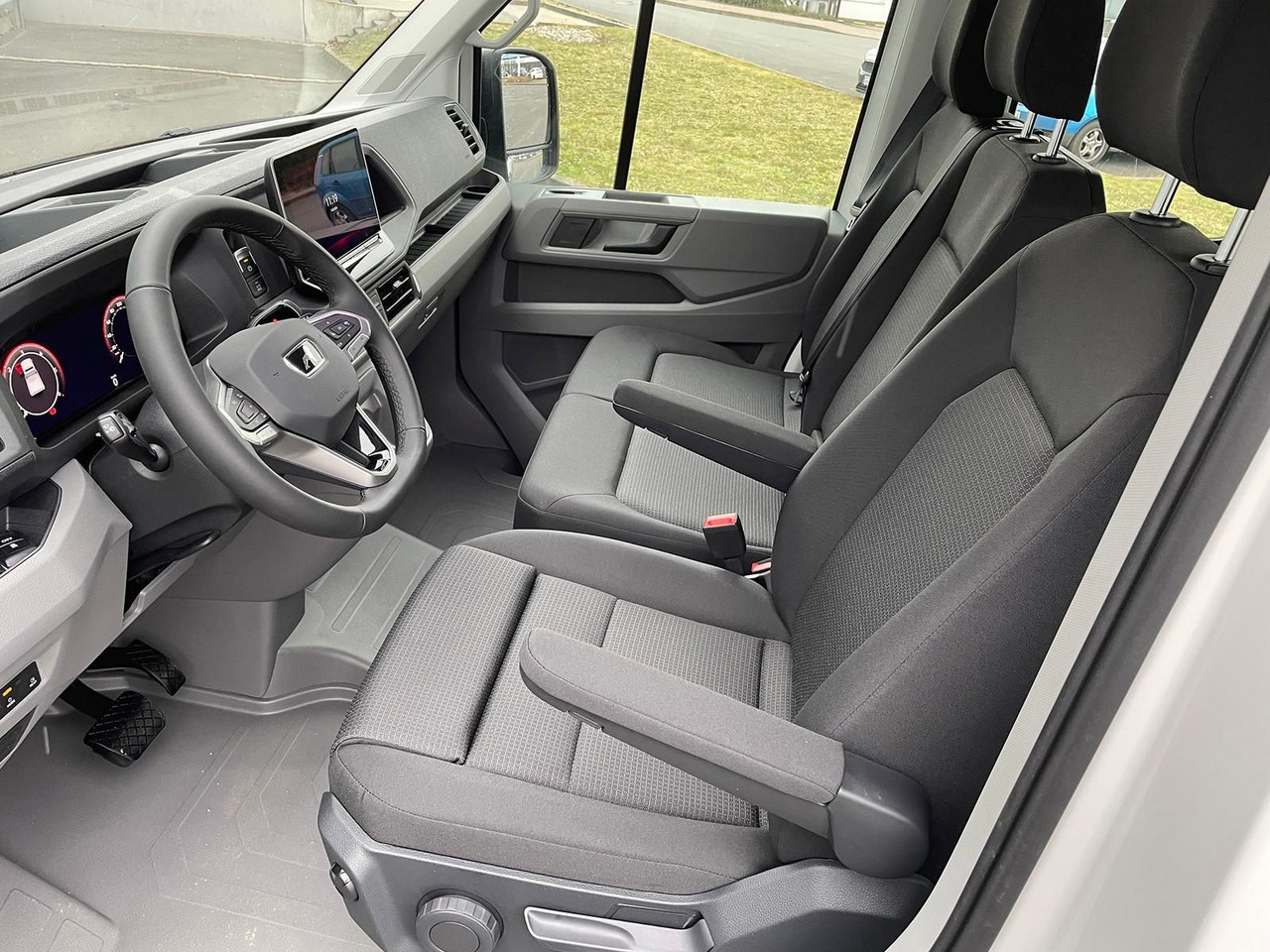 Furgão caixa aberta, Carrinha cabine dupla MAN TGE 3.180 Pritsche DOKA MR STANDHZ AHK TEMP: foto 13 Furgão caixa aberta, Carrinha cabine dupla MAN TGE 3.180 Pritsche DOKA MR STANDHZ AHK TEMP: foto 13