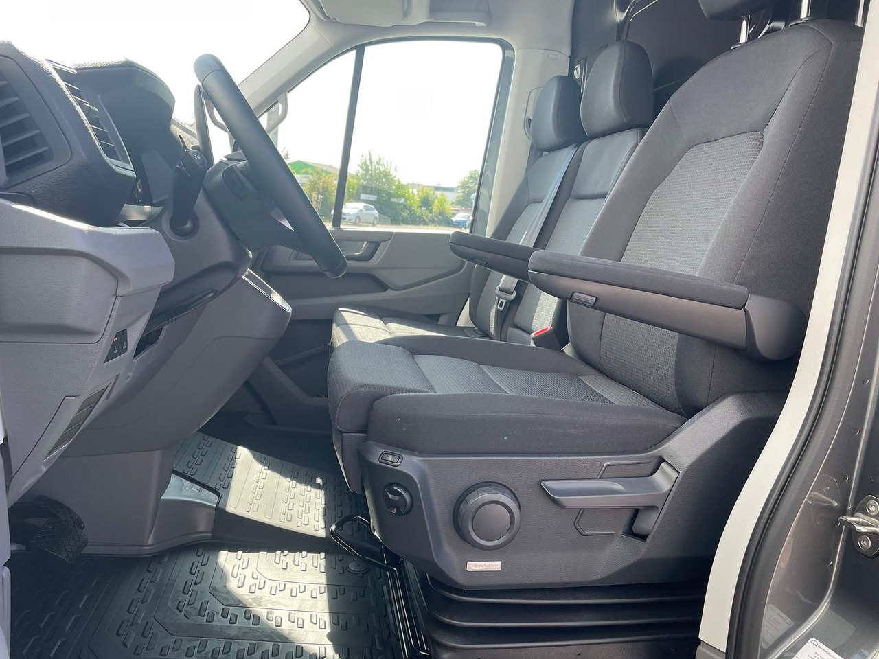 Furgão MAN TGE 3.200 L3H3 Kasten 4x4 ACC LED SITZHZ KAMERA: foto 12 Furgão MAN TGE 3.200 L3H3 Kasten 4x4 ACC LED SITZHZ KAMERA: foto 12