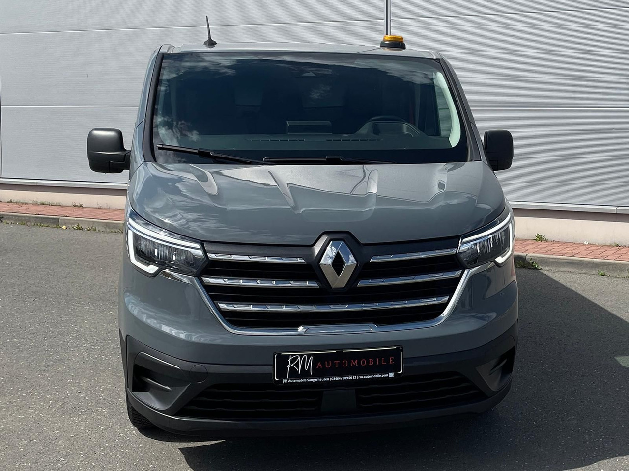 Renault Trafic Kasten RED EDITION L1H1 AHK LED DAB MFL - Furgão de passageiros: foto 3 Renault Trafic Kasten RED EDITION L1H1 AHK LED DAB MFL - Furgão de passageiros: foto 3
