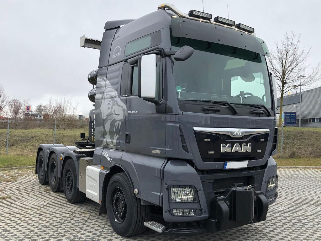 MAN TGX 41.640 8x4 Euro 6,Schwerlast 250t - Tractor: foto 1 MAN TGX 41.640 8x4 Euro 6,Schwerlast 250t - Tractor: foto 1