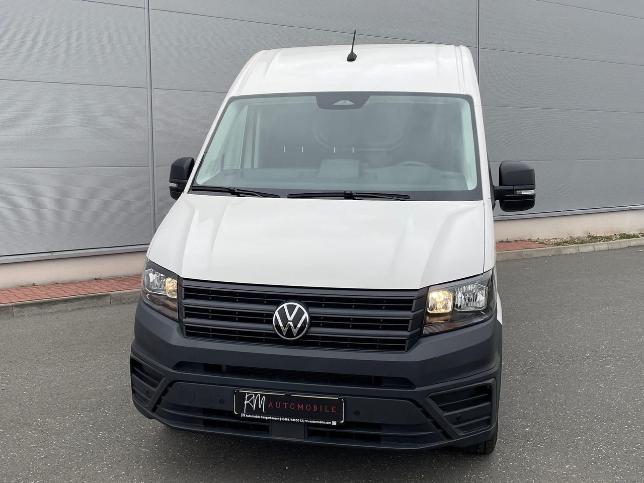 Volkswagen Crafter Kasten 35 L3H3 Autom. NAVI DAB PDC TEMP - Furgão de passageiros: foto 4 Volkswagen Crafter Kasten 35 L3H3 Autom. NAVI DAB PDC TEMP - Furgão de passageiros: foto 4