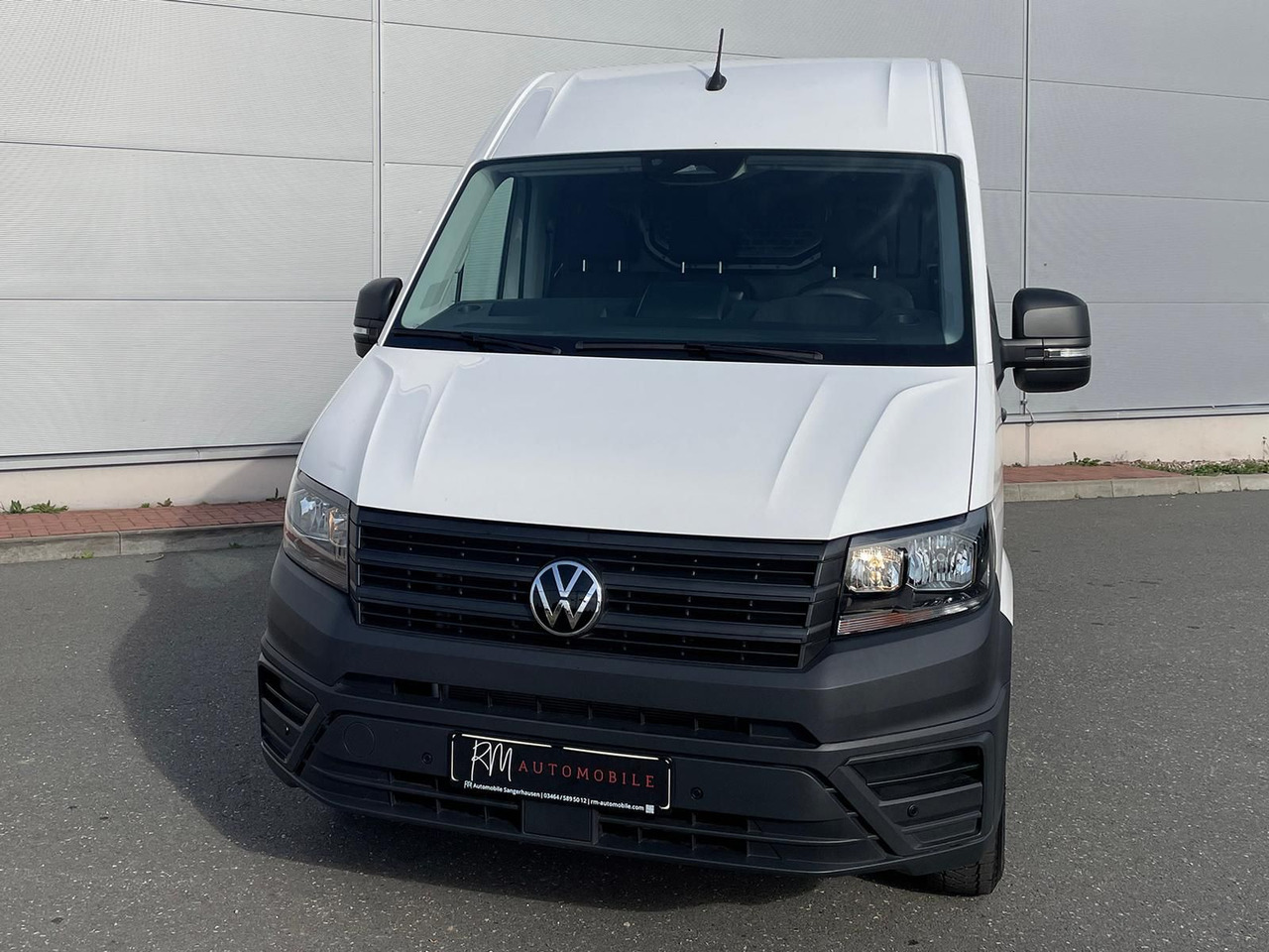 Volkswagen Crafter Kasten 35 L4H3 MFL DAB KLIMA KAMERA - Furgão de passageiros: foto 4 Volkswagen Crafter Kasten 35 L4H3 MFL DAB KLIMA KAMERA - Furgão de passageiros: foto 4