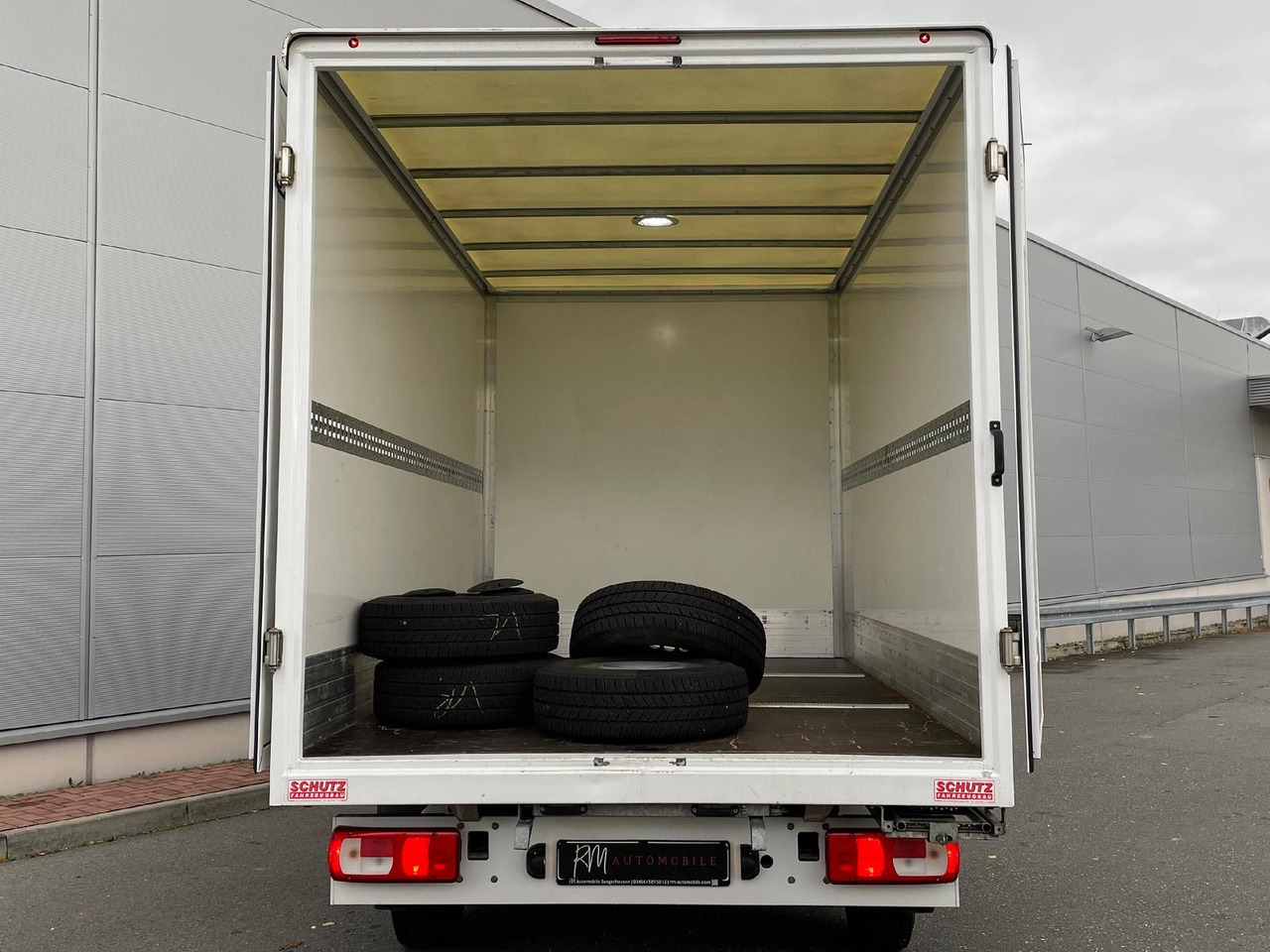 Carrinha de contentor Volkswagen Crafter Koffer mittellang LED DAB SITZH: foto 10
