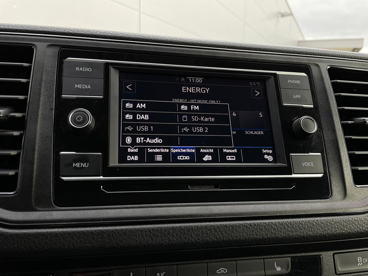Carrinha de contentor Volkswagen Crafter Koffer mittellang LED DAB SITZH: foto 16