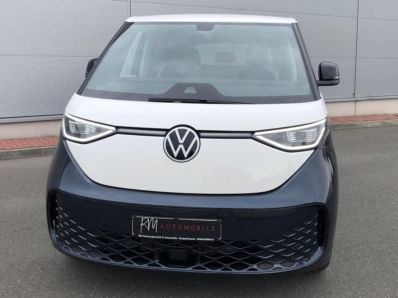 Volkswagen ID. Buzz 150 kW Pro AHK ACC MATRIX LED KEYLESS - Furgão de passageiros, Carrinha elétrica: foto 4 Volkswagen ID. Buzz 150 kW Pro AHK ACC MATRIX LED KEYLESS - Furgão de passageiros, Carrinha elétrica: foto 4