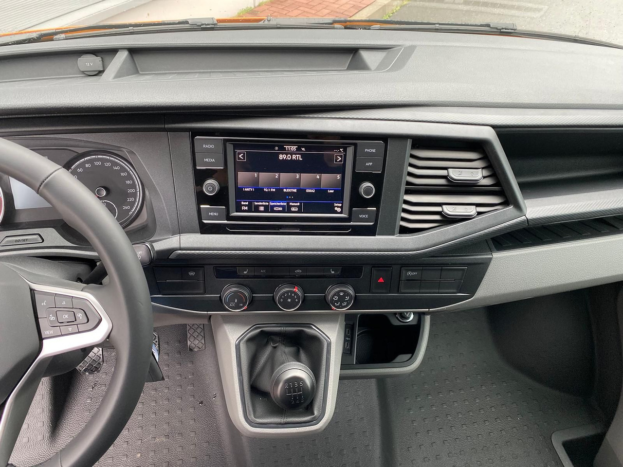 Furgão Volkswagen T6.1 Transporter Kasten lang LED PDC KLIMA SITZH: foto 15
