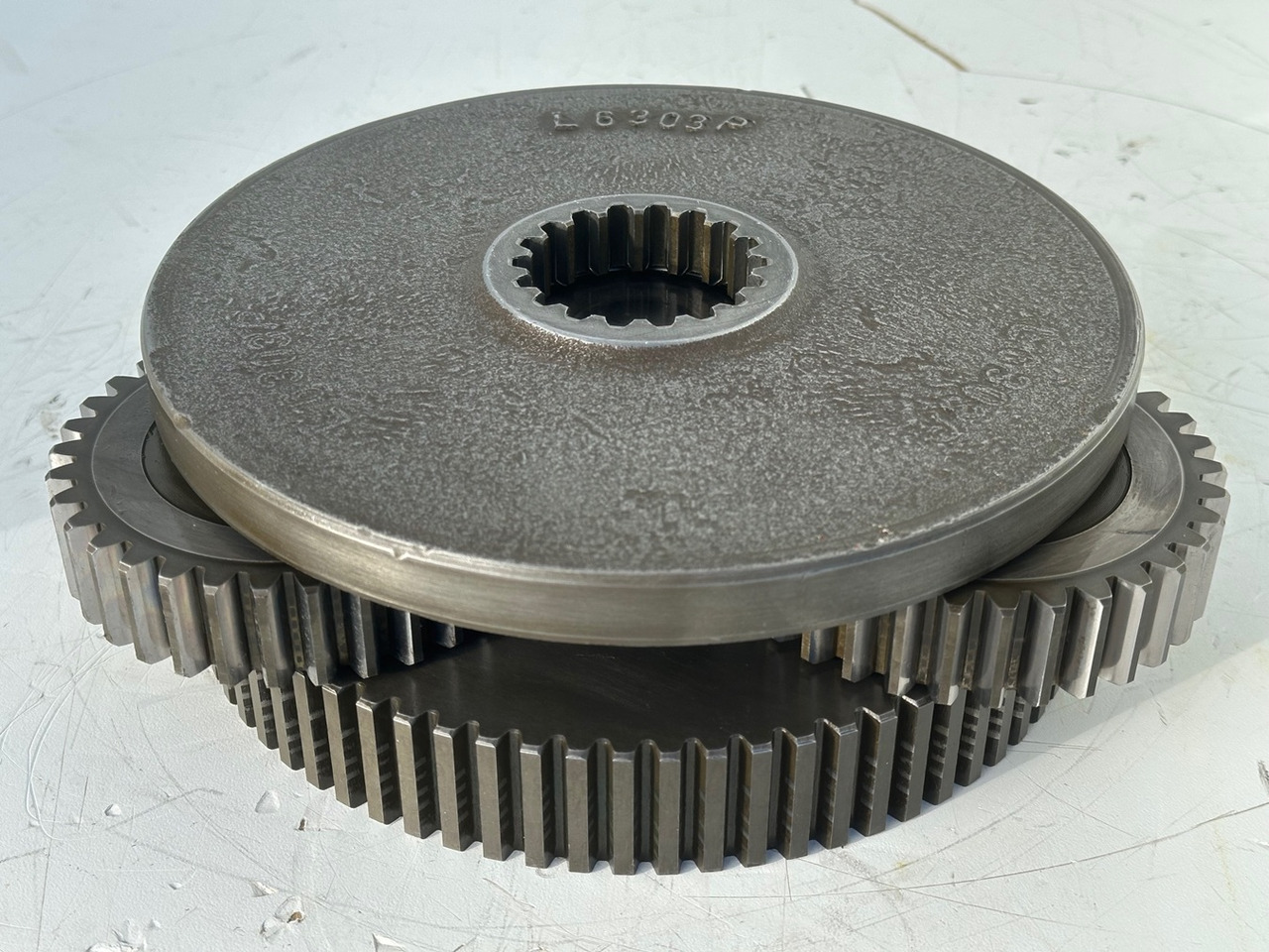 LIEBHERR Original Planetenträger ID-Nr.944171103 mit Planetenräder ID-Nr.944110603-ID-Nr.90201469 mit Lamellenträger ID-Nr.944112103. A900C,A944B,E942,LOS942,LOS944,P942,P944,R942,R944,R944B. #HRV# - Motor de giro de Escavadeira: foto 5 LIEBHERR Original Planetenträger ID-Nr.944171103 mit Planetenräder ID-Nr.944110603-ID-Nr.90201469 mit Lamellenträger ID-Nr.944112103. A900C,A944B,E942,LOS942,LOS944,P942,P944,R942,R944,R944B. #HRV# - Motor de giro de Escavadeira: foto 5