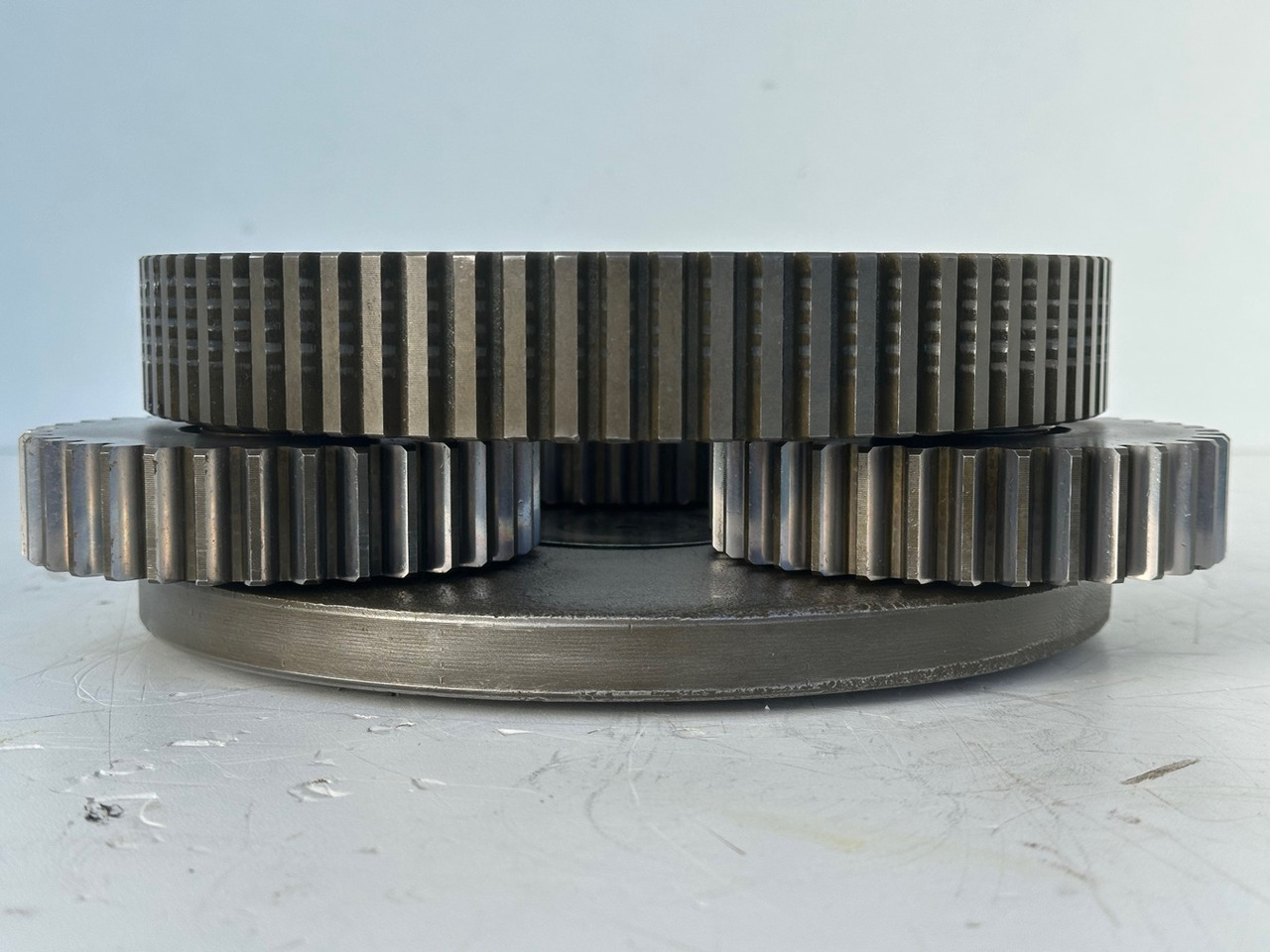 LIEBHERR Original Planetenträger ID-Nr.944171103 mit Planetenräder ID-Nr.944110603-ID-Nr.90201469 mit Lamellenträger ID-Nr.944112103. A900C,A944B,E942,LOS942,LOS944,P942,P944,R942,R944,R944B. #HRV# - Motor de giro de Escavadeira: foto 3 LIEBHERR Original Planetenträger ID-Nr.944171103 mit Planetenräder ID-Nr.944110603-ID-Nr.90201469 mit Lamellenträger ID-Nr.944112103. A900C,A944B,E942,LOS942,LOS944,P942,P944,R942,R944,R944B. #HRV# - Motor de giro de Escavadeira: foto 3