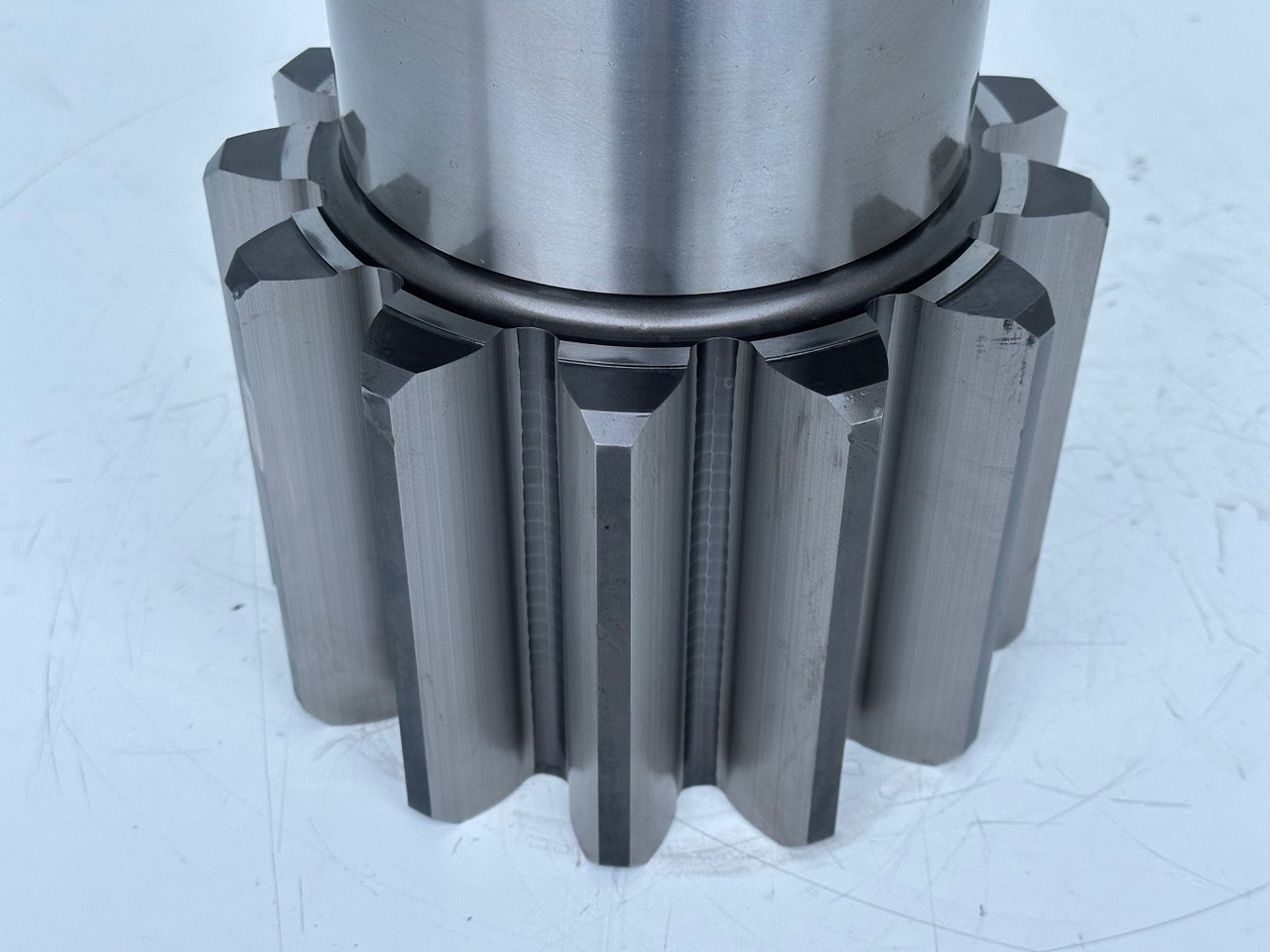 Liebherr Abtriebswelle ID-Nr.90205360. SAT375/276. R950, R956, R960, RZG956. #90205360.07.12# - Motor de giro de Escavadora de rastos: foto 4 Liebherr Abtriebswelle ID-Nr.90205360. SAT375/276. R950, R956, R960, RZG956. #90205360.07.12# - Motor de giro de Escavadora de rastos: foto 4