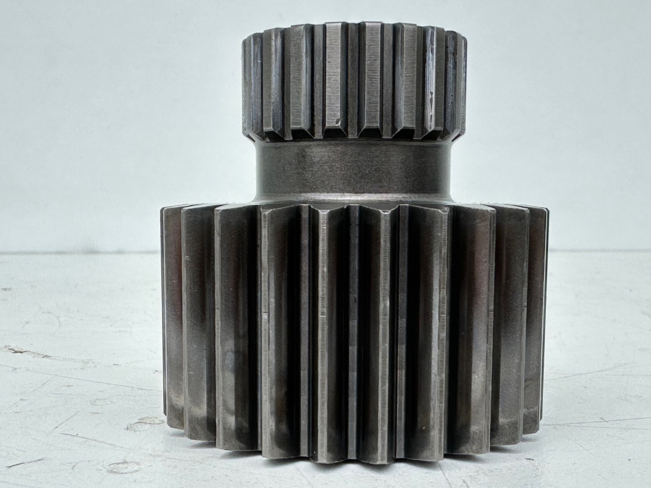 Liebherr - Bonfiglioli Sonnenrad mit ID-Nr.10113146. LI-1010, LTM 1045-3-1-, LTM 1055-1, LTM 1055-3-1-, LTM 1055-3-2-, LTM1070-4-1-, LTM1070-4-2-. #10113146.6088598# - Transmissão de Máquina de construção: foto 2 Liebherr - Bonfiglioli Sonnenrad mit ID-Nr.10113146. LI-1010, LTM 1045-3-1-, LTM 1055-1, LTM 1055-3-1-, LTM 1055-3-2-, LTM1070-4-1-, LTM1070-4-2-. #10113146.6088598# - Transmissão de Máquina de construção: foto 2